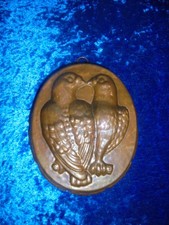 Antike Form - Tauben die sich