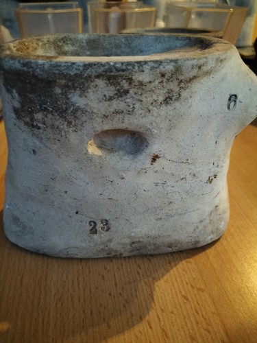 Antike backform aus ton - aus,