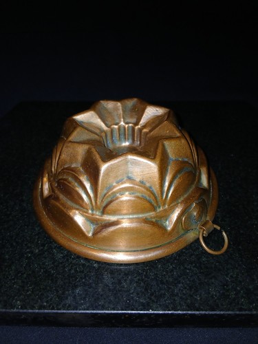 Kleine alte kupferform 1900 - kleine, um